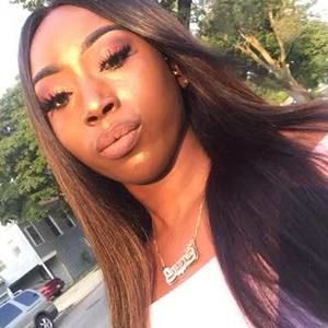 Meet your Posher, Emani